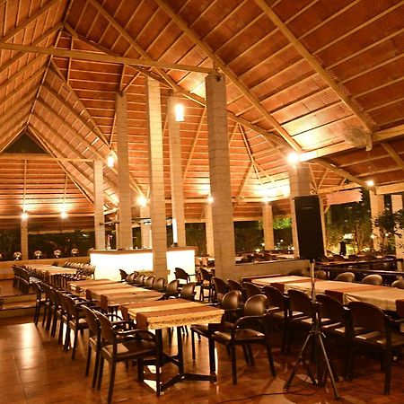 Nijaguna Resorts Chāmrājnagar エクステリア 写真