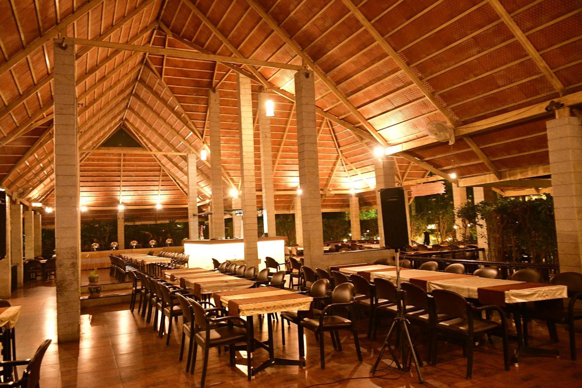 Nijaguna Resorts Chāmrājnagar エクステリア 写真