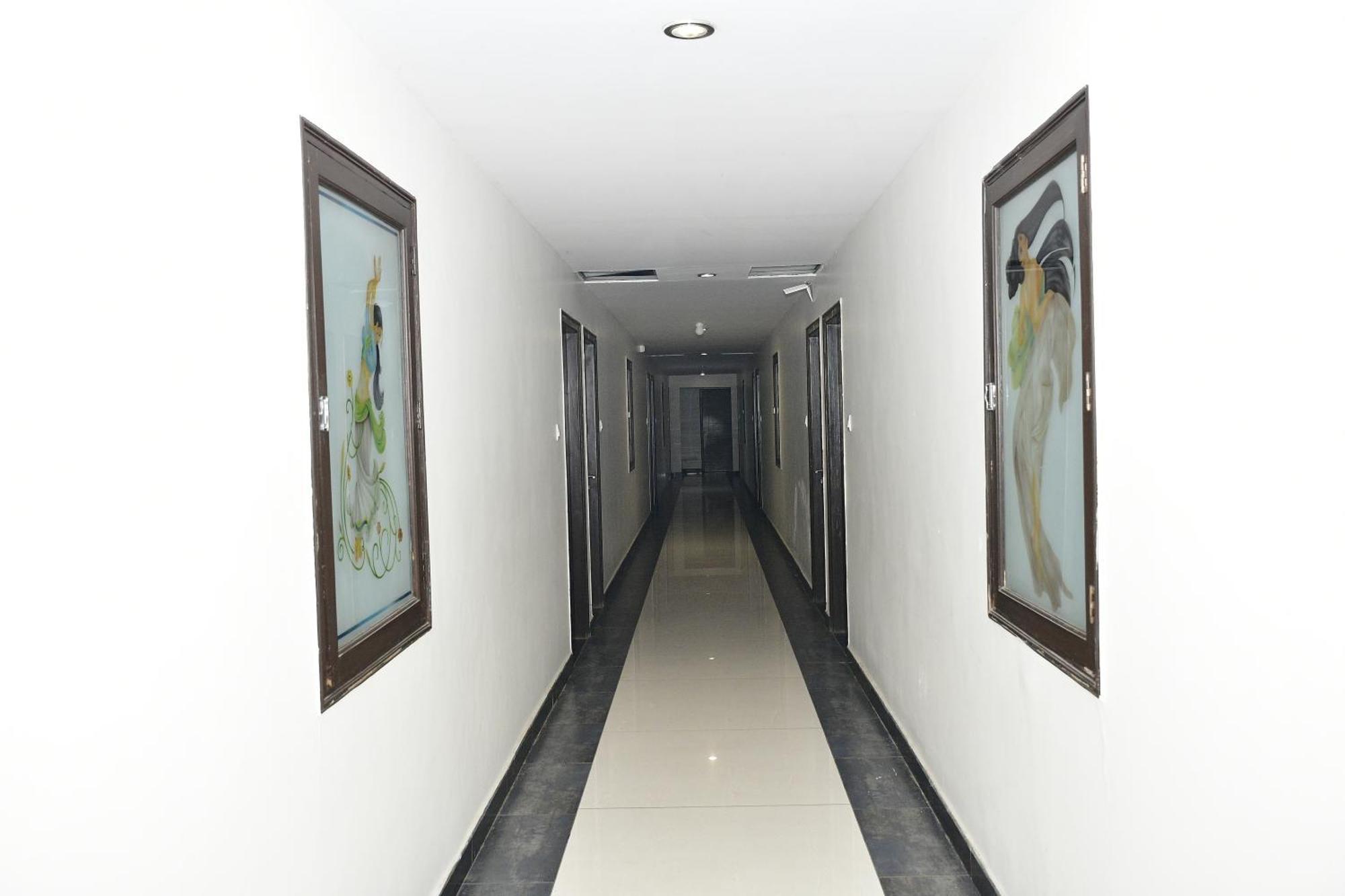Nijaguna Resorts Chāmrājnagar エクステリア 写真